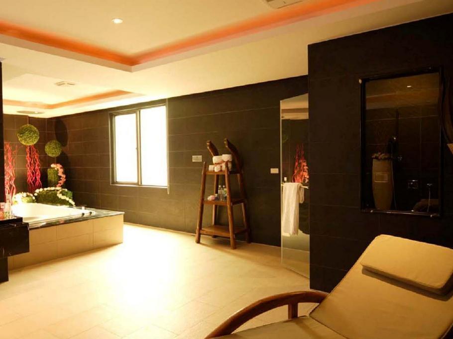 R7 Hotel Kaohsiung Dış mekan fotoğraf