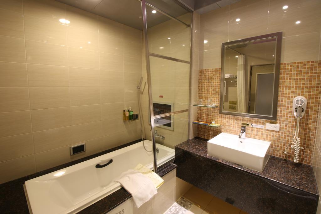 R7 Hotel Kaohsiung Dış mekan fotoğraf