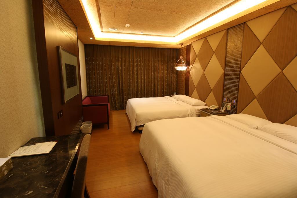 R7 Hotel Kaohsiung Dış mekan fotoğraf