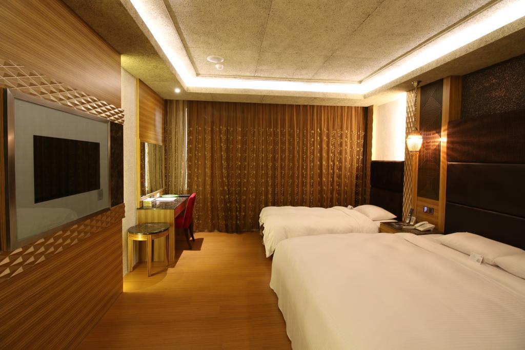 R7 Hotel Kaohsiung Dış mekan fotoğraf